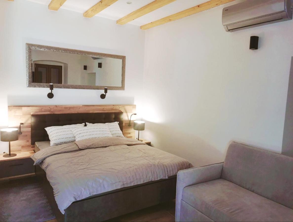 Apartmani Rosa I Linda ริเยกา ภายนอก รูปภาพ